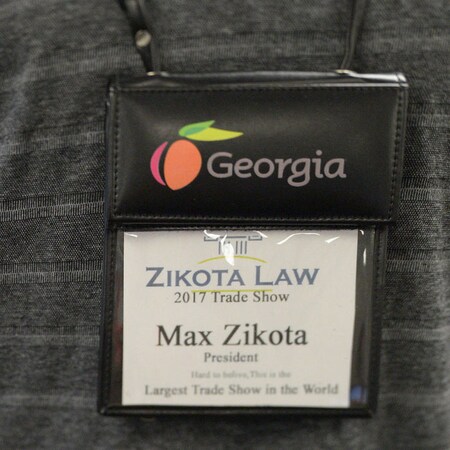 Dacasso Black Bonded Leather Badge Holder AG-1434